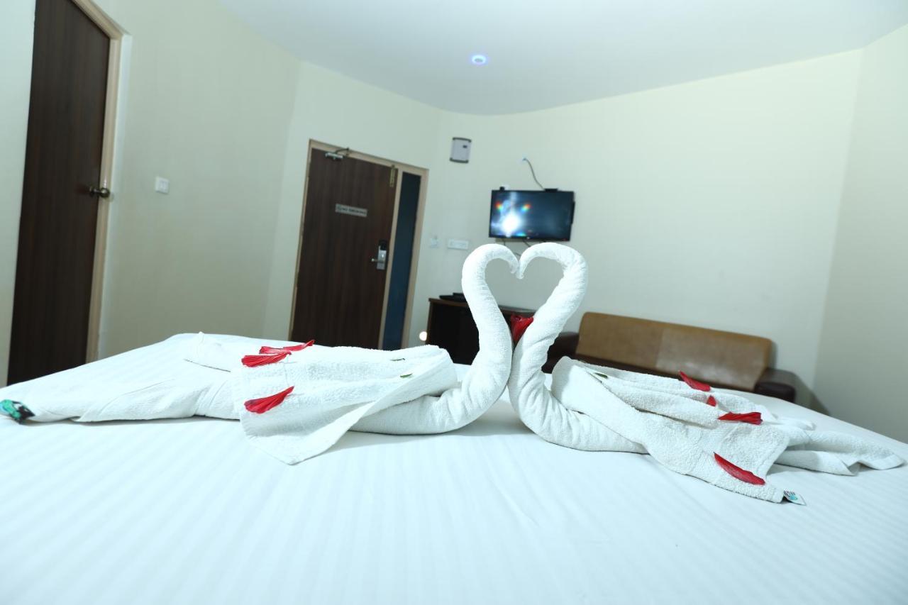 Lamel Cove Beach Resort Puducherry Eksteriør billede