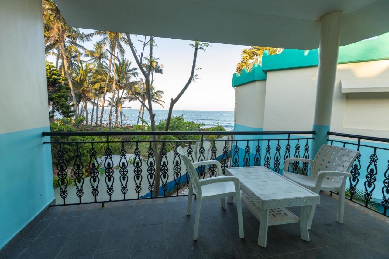 Lamel Cove Beach Resort Puducherry Eksteriør billede